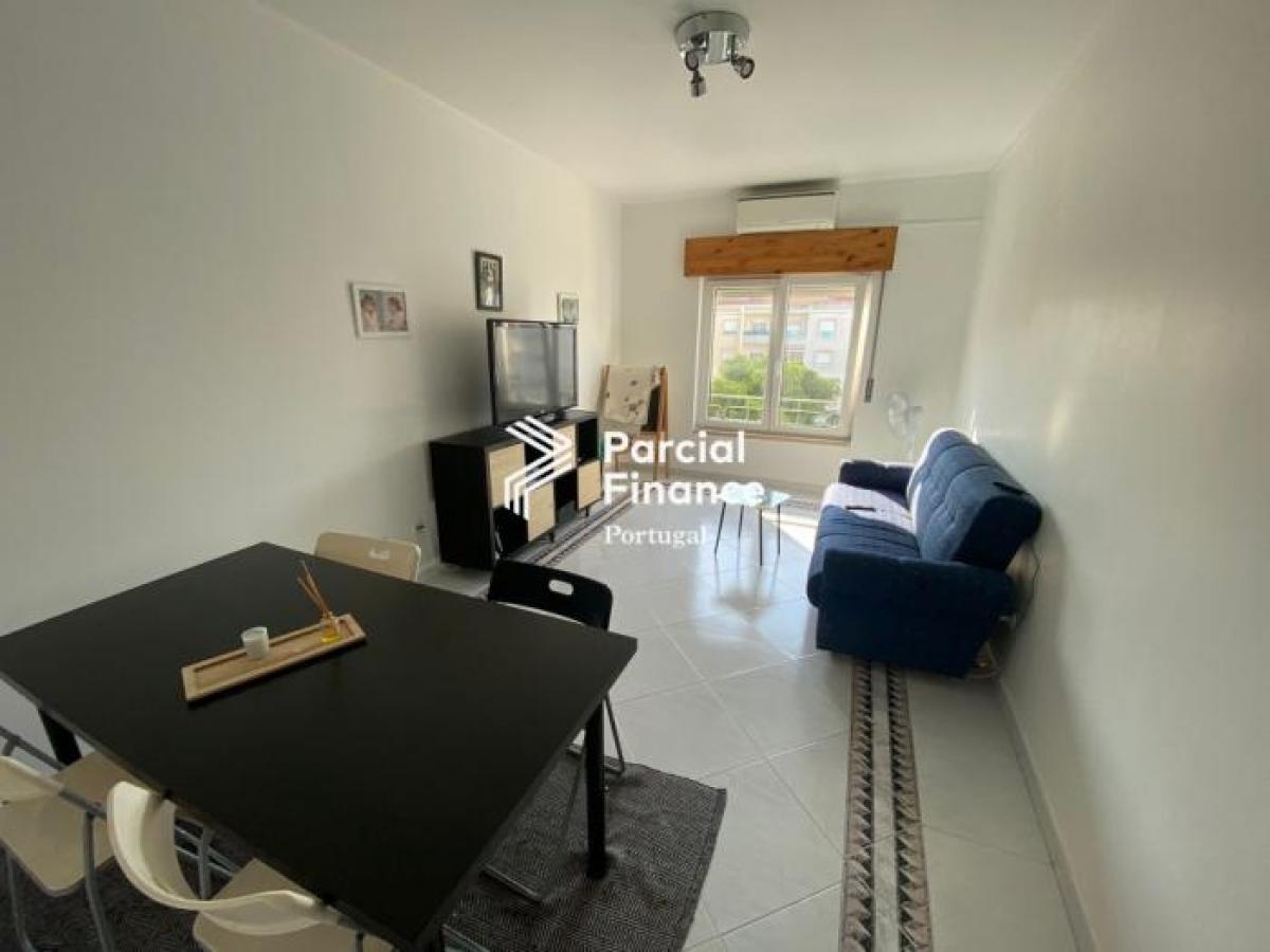 Picture of Apartment For Sale in Palmela, Sterea Ellas-Évvoia, Portugal