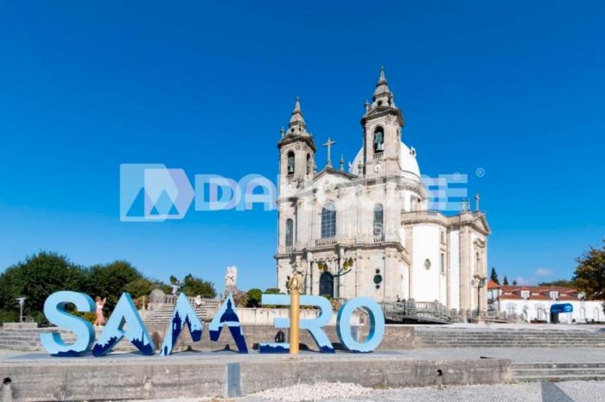 Picture of Retail For Sale in Braga, Entre-Douro-e-Minho, Portugal