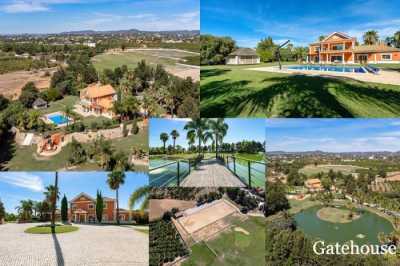 Villa For Sale in Olhao, Portugal