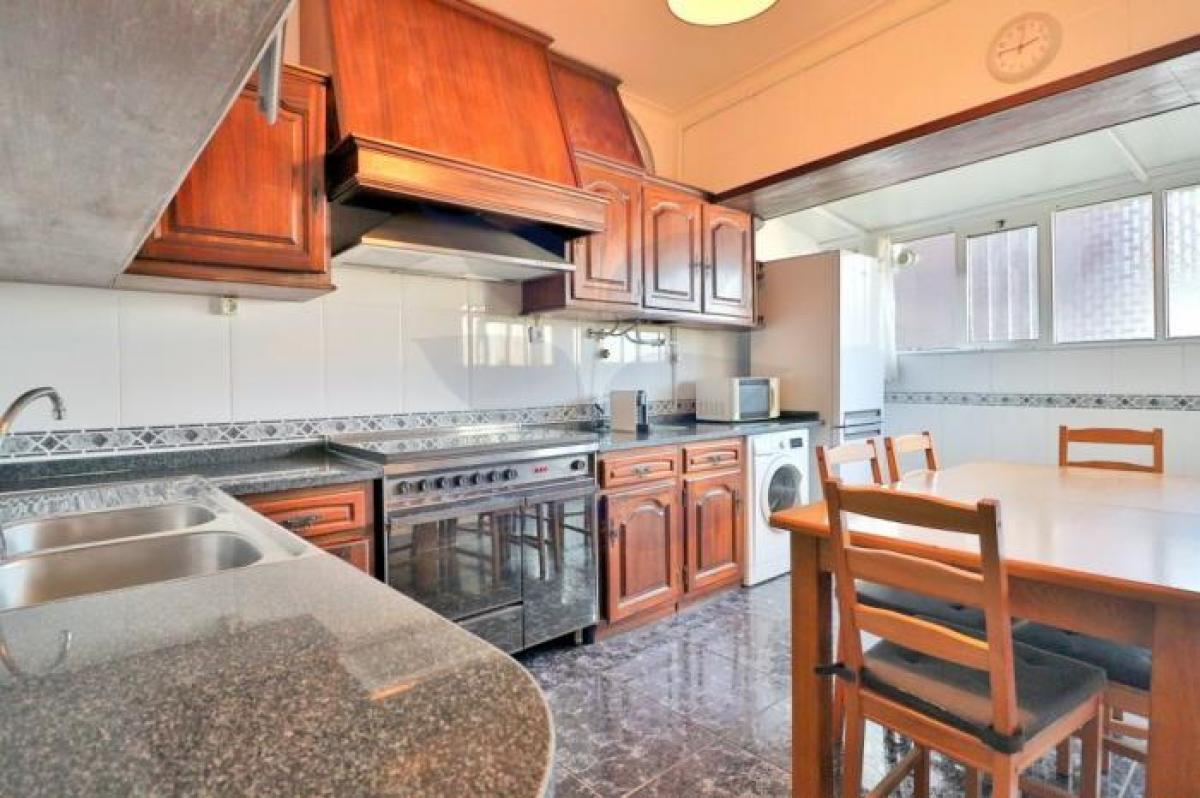 Picture of Home For Sale in Braga, Entre-Douro-e-Minho, Portugal