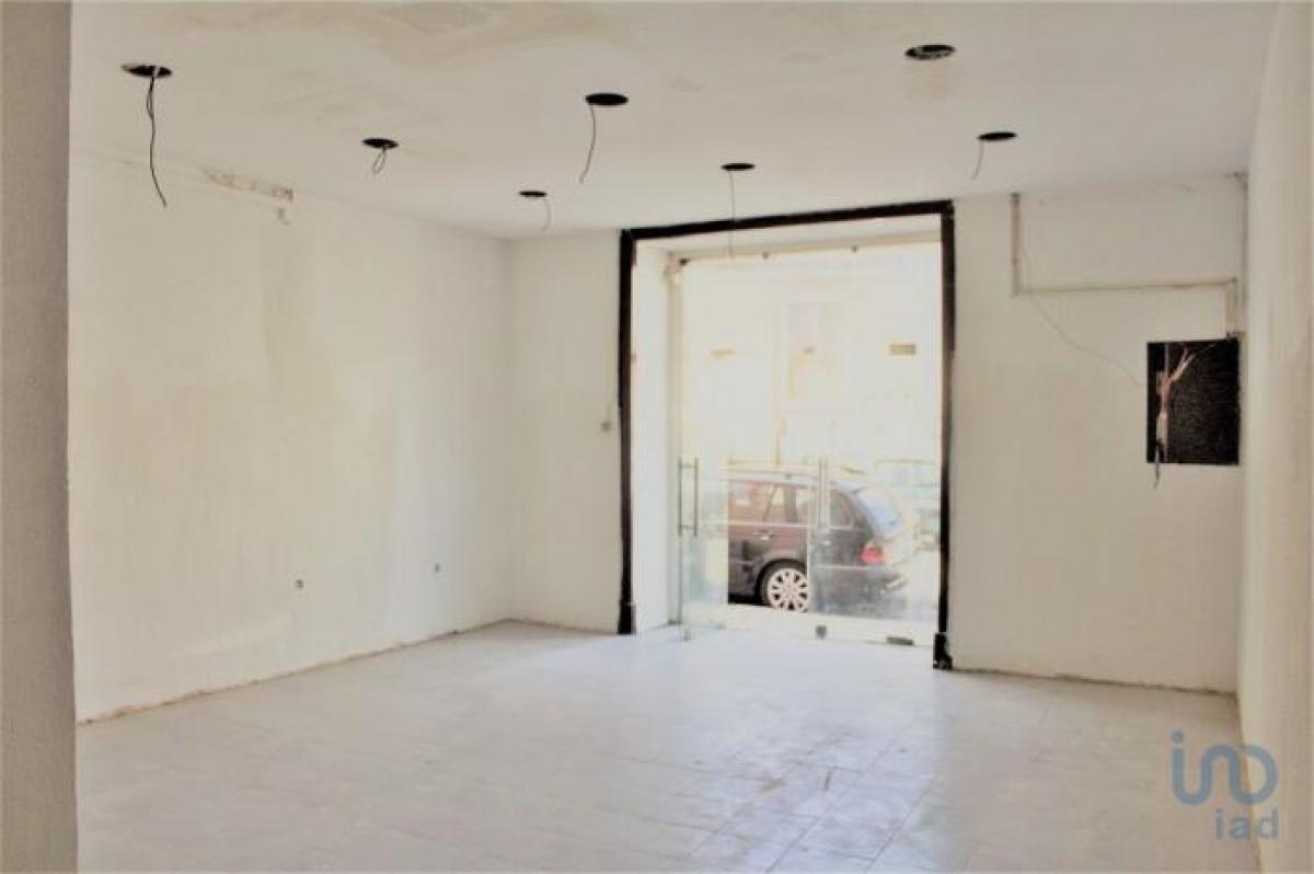 Picture of Retail For Sale in Lisboa, Lisboa, Portugal