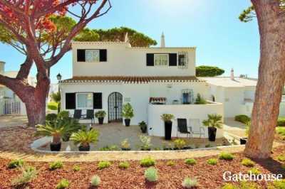 Villa For Sale in