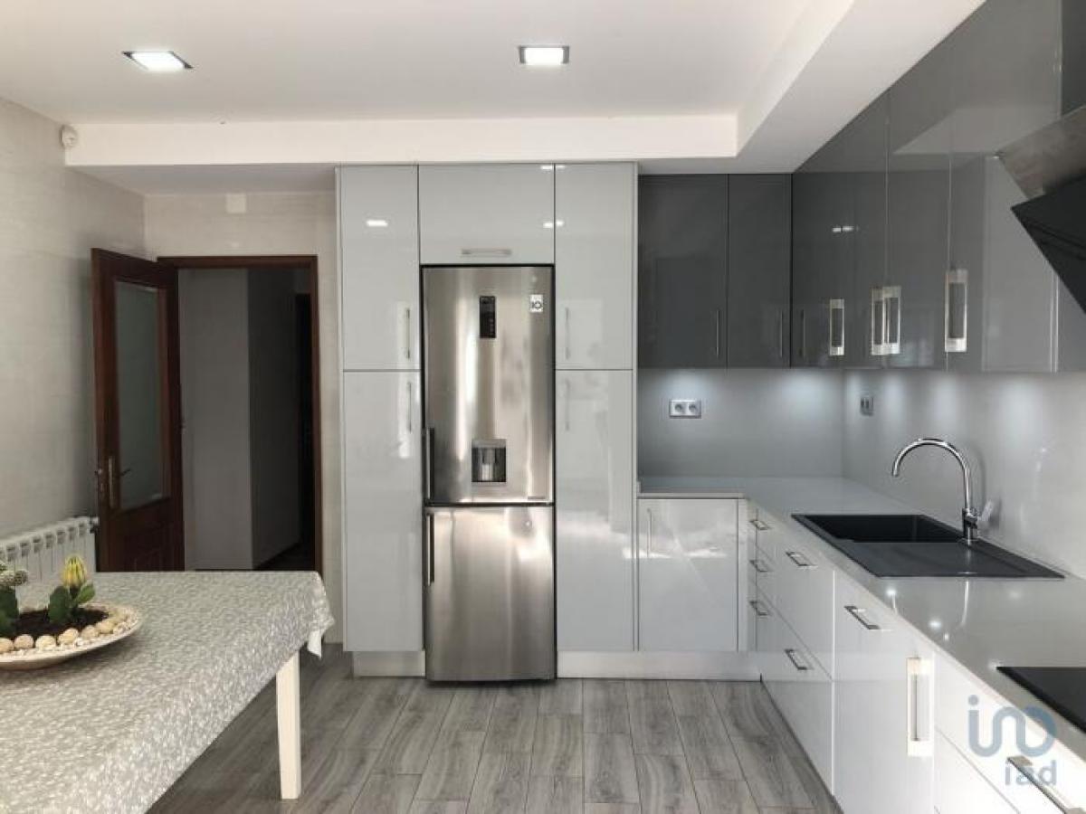 Picture of Home For Sale in Vila Nova De Gaia, Eastern Tobago, Portugal