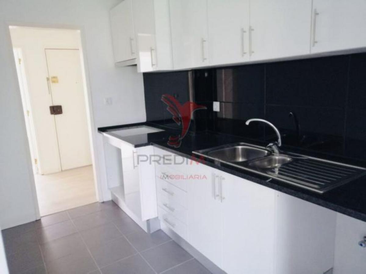 Picture of Apartment For Sale in Cascais, Estremadura, Portugal