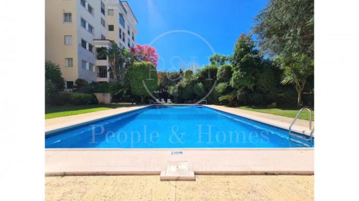 Picture of Apartment For Sale in Cascais, Estremadura, Portugal