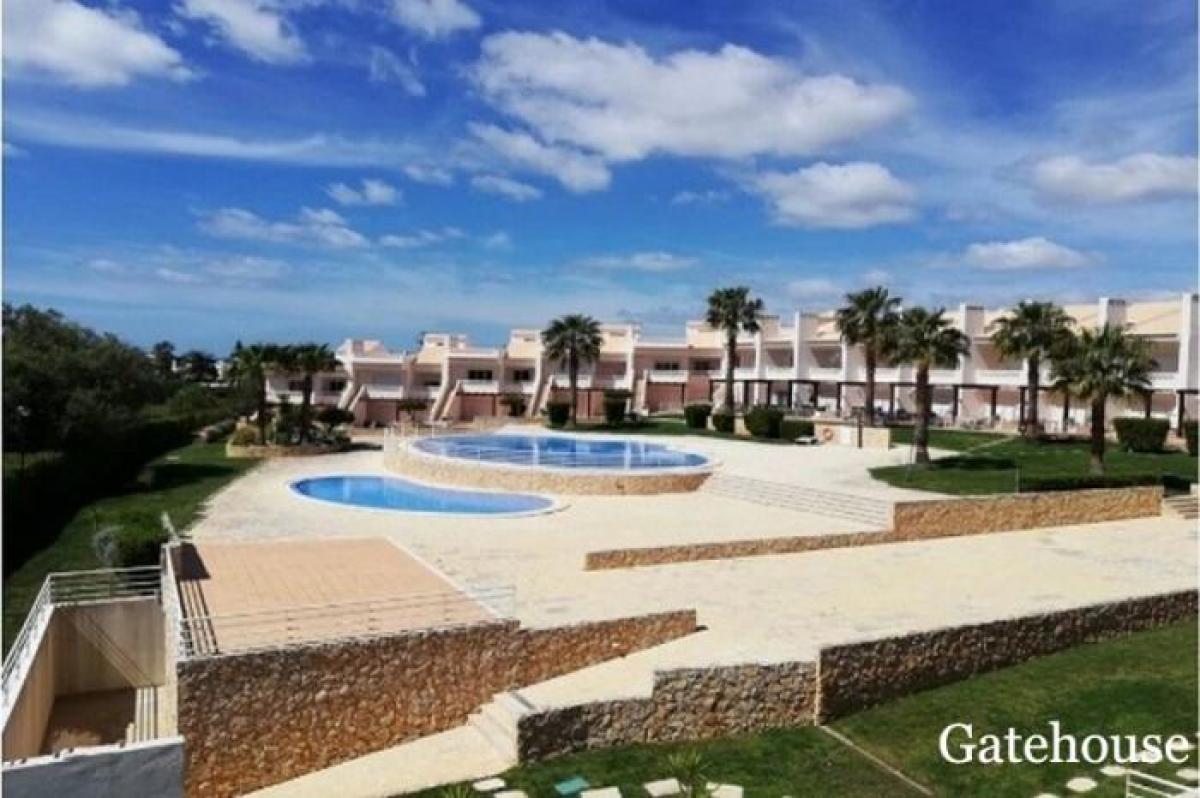 Picture of Home For Sale in Albufeira, Algarve, Portugal