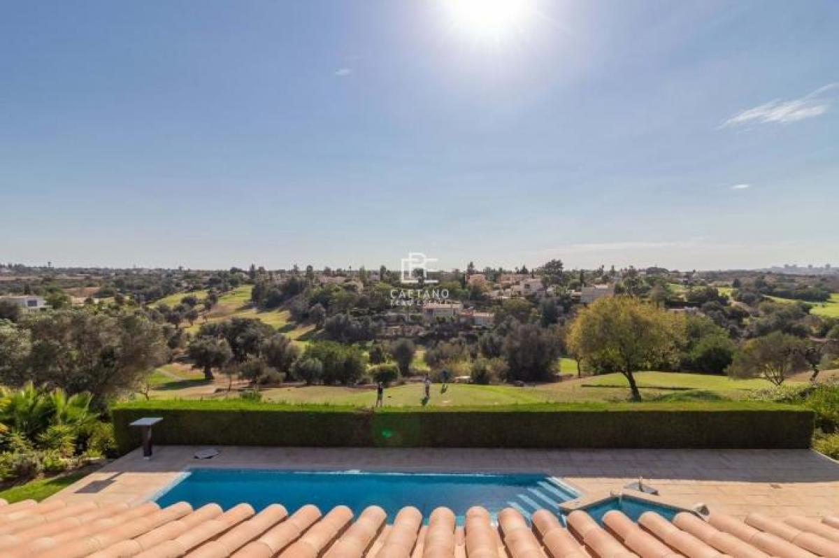 Picture of Villa For Sale in Lagoa, Algarve, Portugal