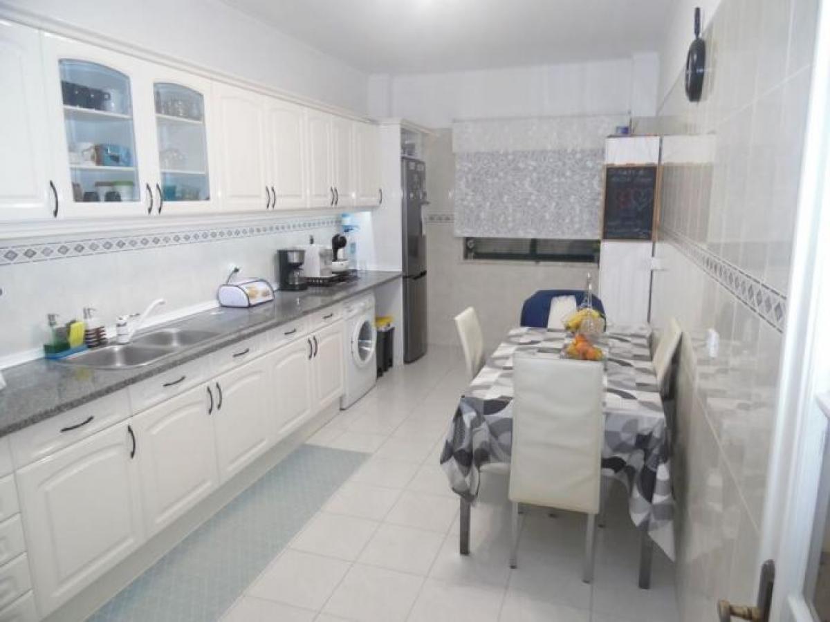 Picture of Apartment For Sale in Sintra, Estremadura, Portugal
