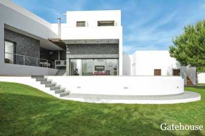 Villa For Sale in 
