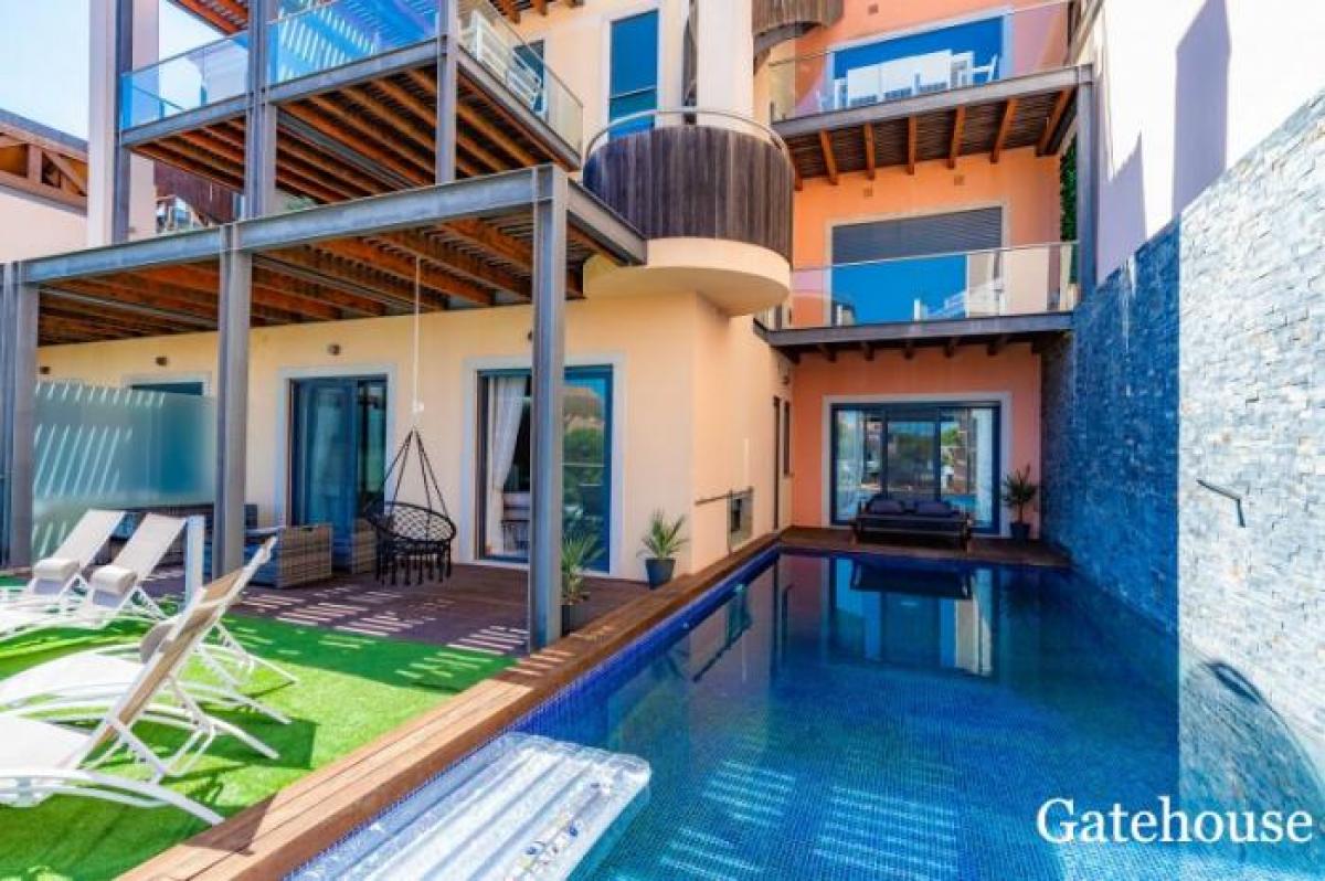 Picture of Apartment For Sale in Vale Do Lobo, Algarve, Portugal