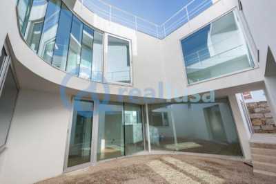 Retail For Rent in Porto, Portugal