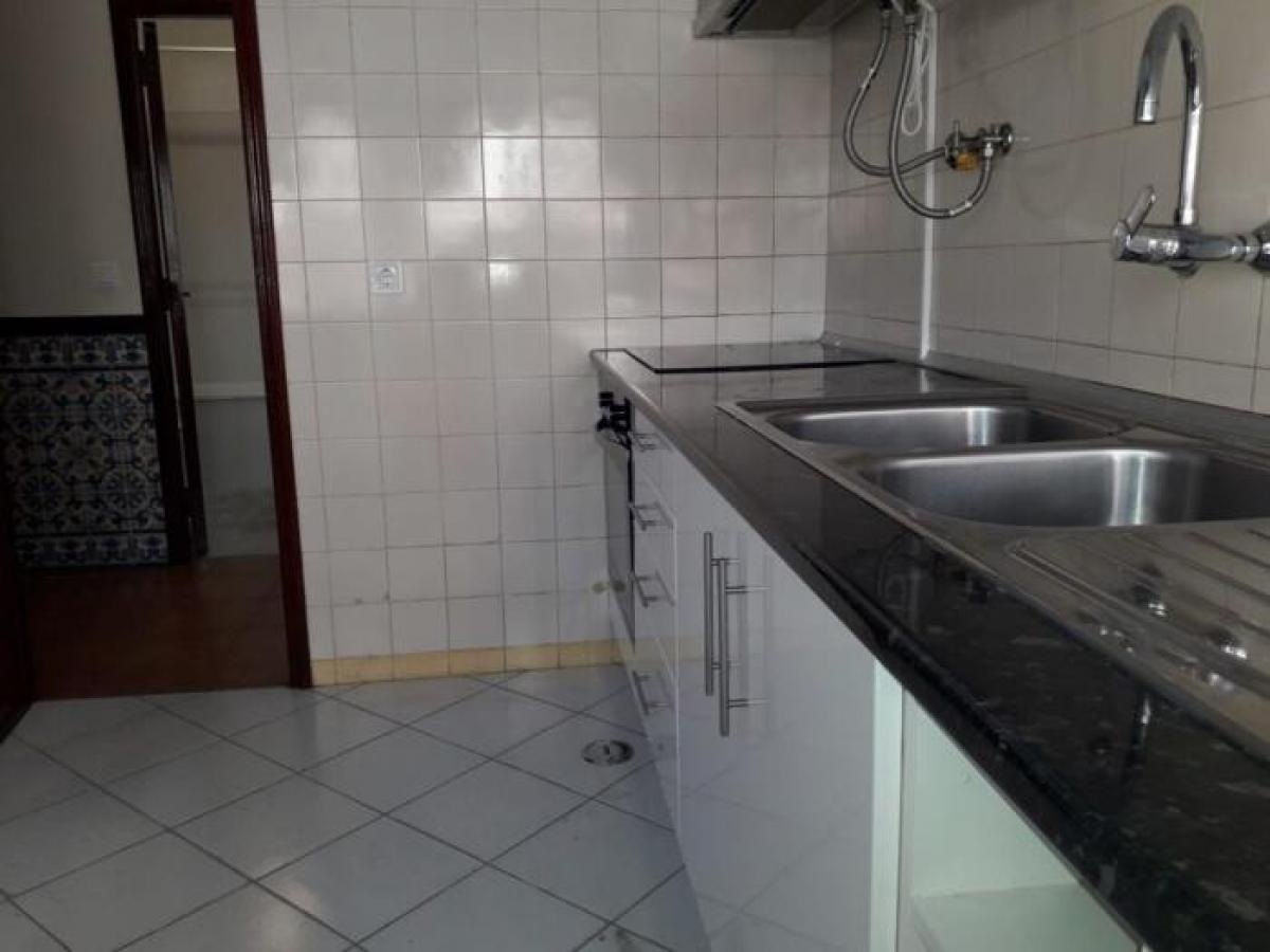 Picture of Apartment For Sale in Sintra, Estremadura, Portugal