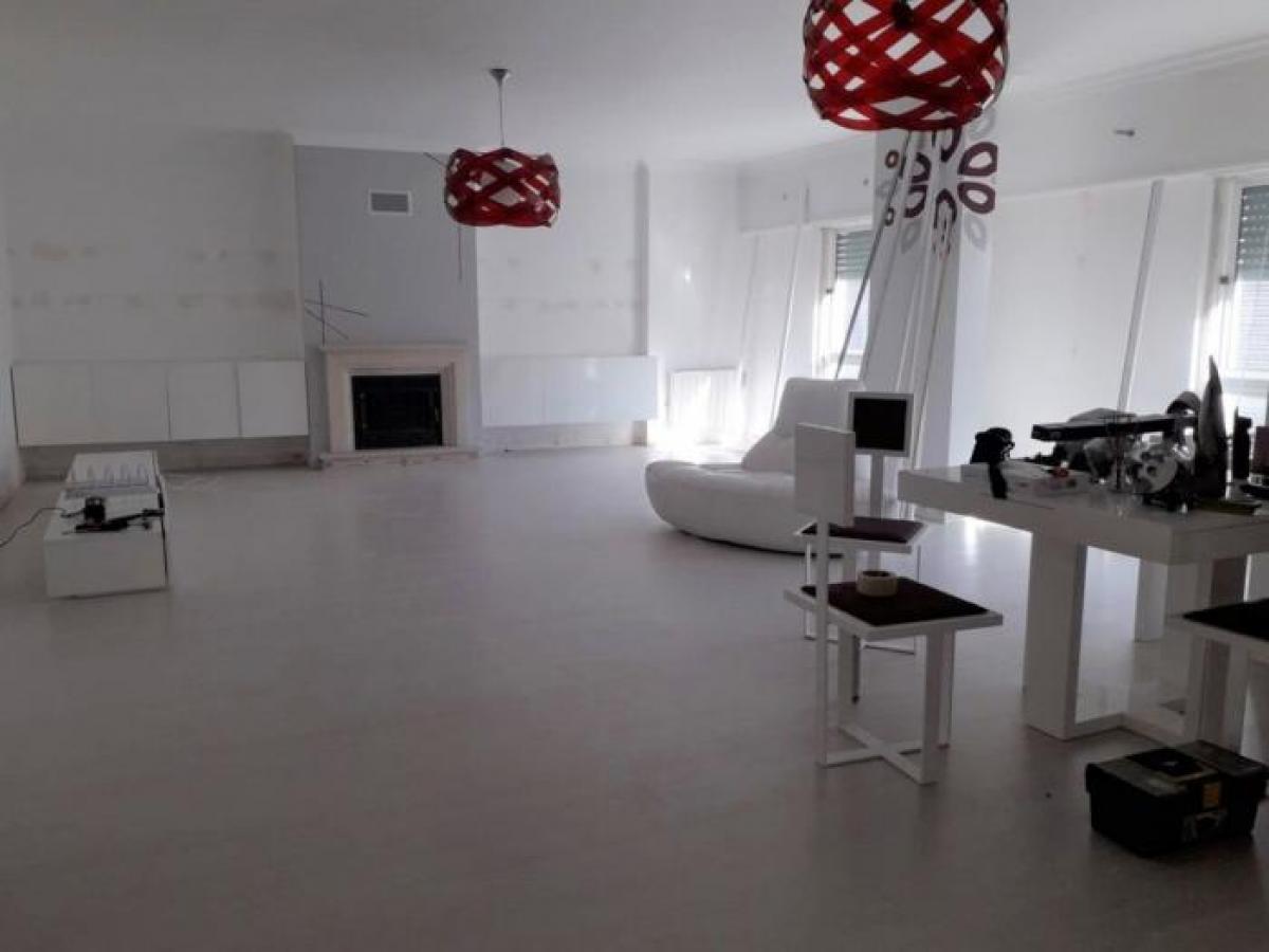 Picture of Apartment For Sale in Sintra, Estremadura, Portugal