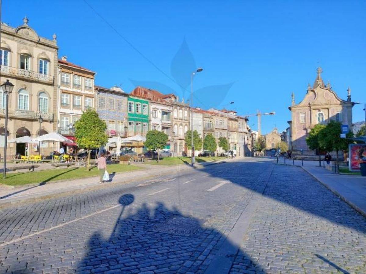Picture of Retail For Sale in Braga, Entre-Douro-e-Minho, Portugal