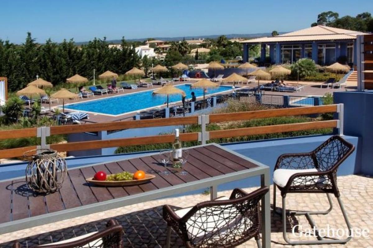 Picture of Villa For Sale in Luz, Algarve, Portugal