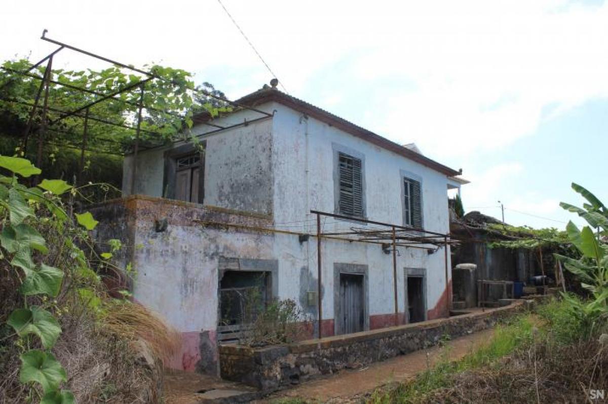 Picture of Villa For Sale in Calheta, Madeira, Portugal