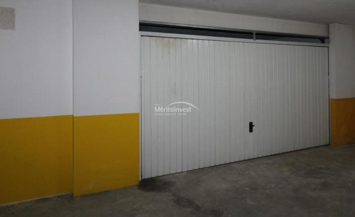 Picture of Retail For Sale in Braga, Entre-Douro-e-Minho, Portugal