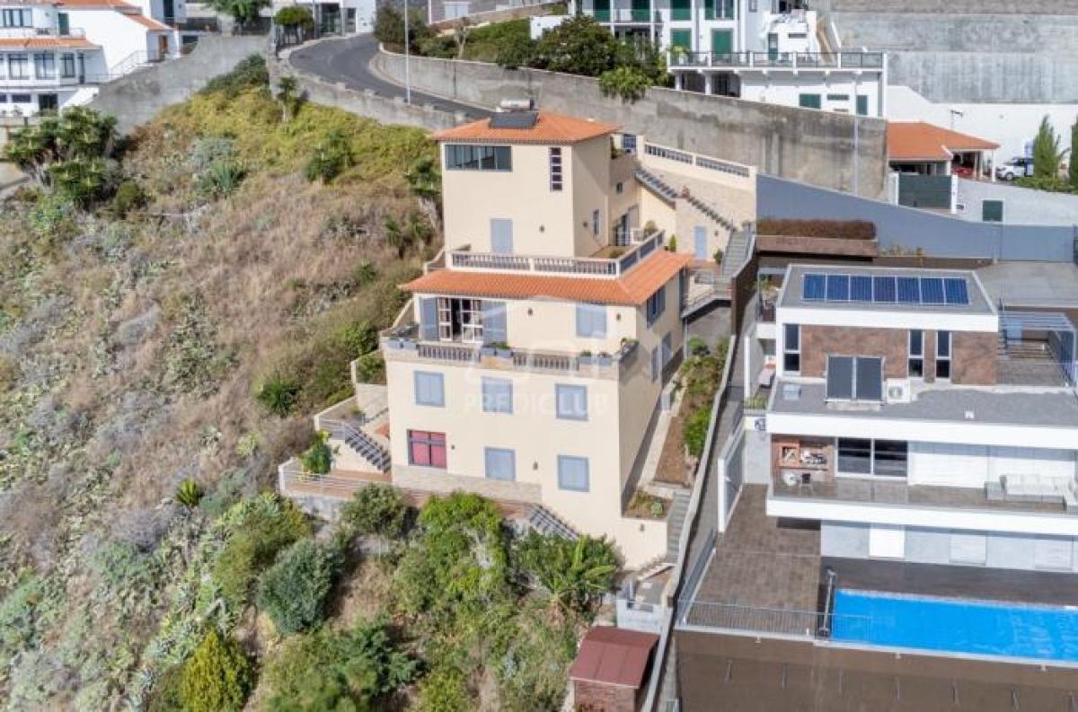 Picture of Home For Sale in Santa Cruz, Madeira, Portugal