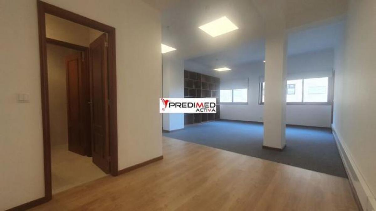 Picture of Apartment For Rent in Vila Nova De Gaia, Eastern Tobago, Portugal