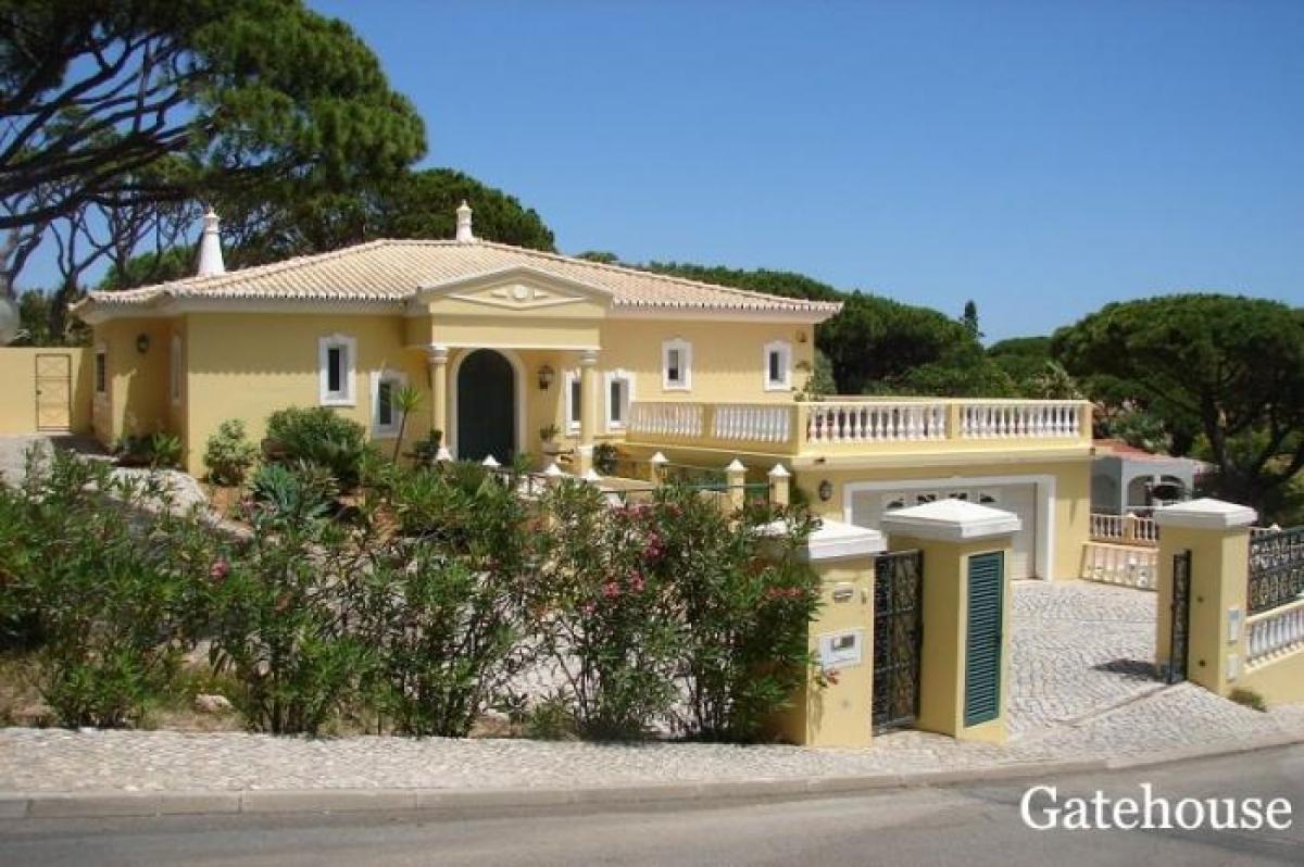 Picture of Villa For Sale in Vale Do Lobo, Algarve, Portugal