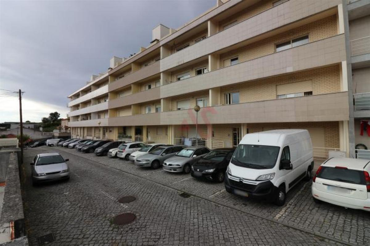 Picture of Apartment For Sale in Guimaraes, Entre-Douro-e-Minho, Portugal