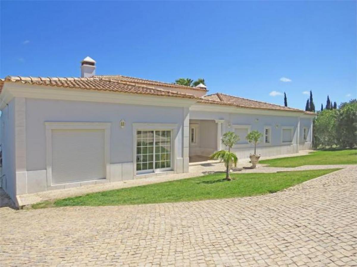 Picture of Home For Sale in Moncarapacho, Algarve, Portugal