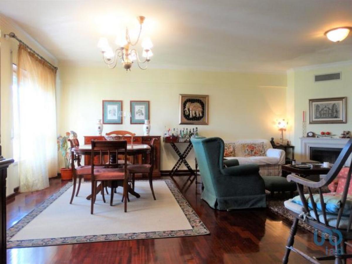 Picture of Apartment For Sale in Sintra, Estremadura, Portugal