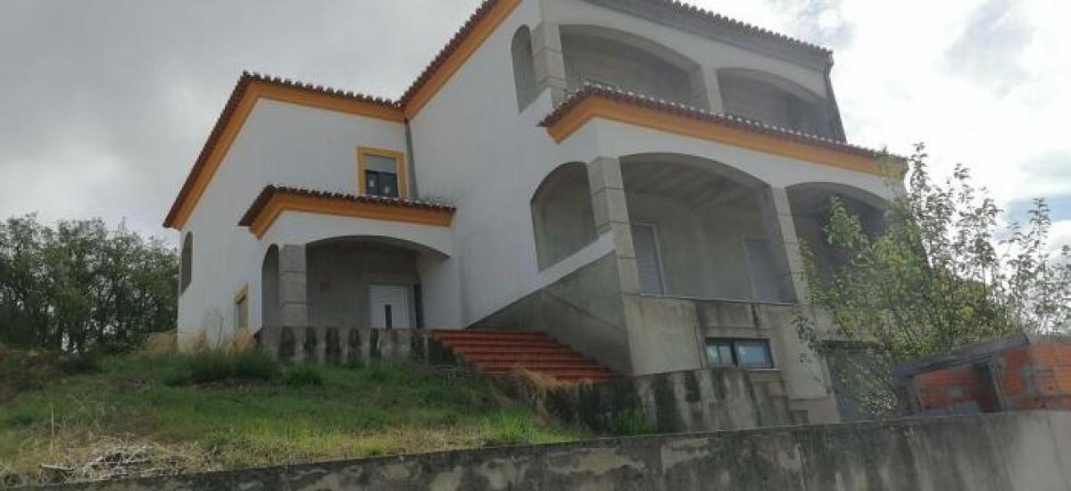 Picture of Home For Sale in Portalegre, Alentejo, Portugal