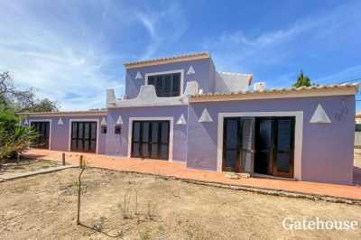 Villa For Sale in Lagos, Portugal