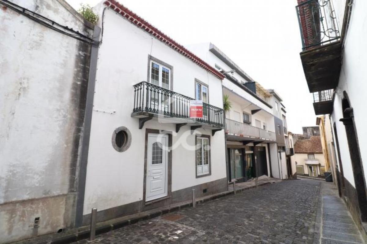 Picture of Villa For Sale in Ponta Delgada, Madeira, Portugal