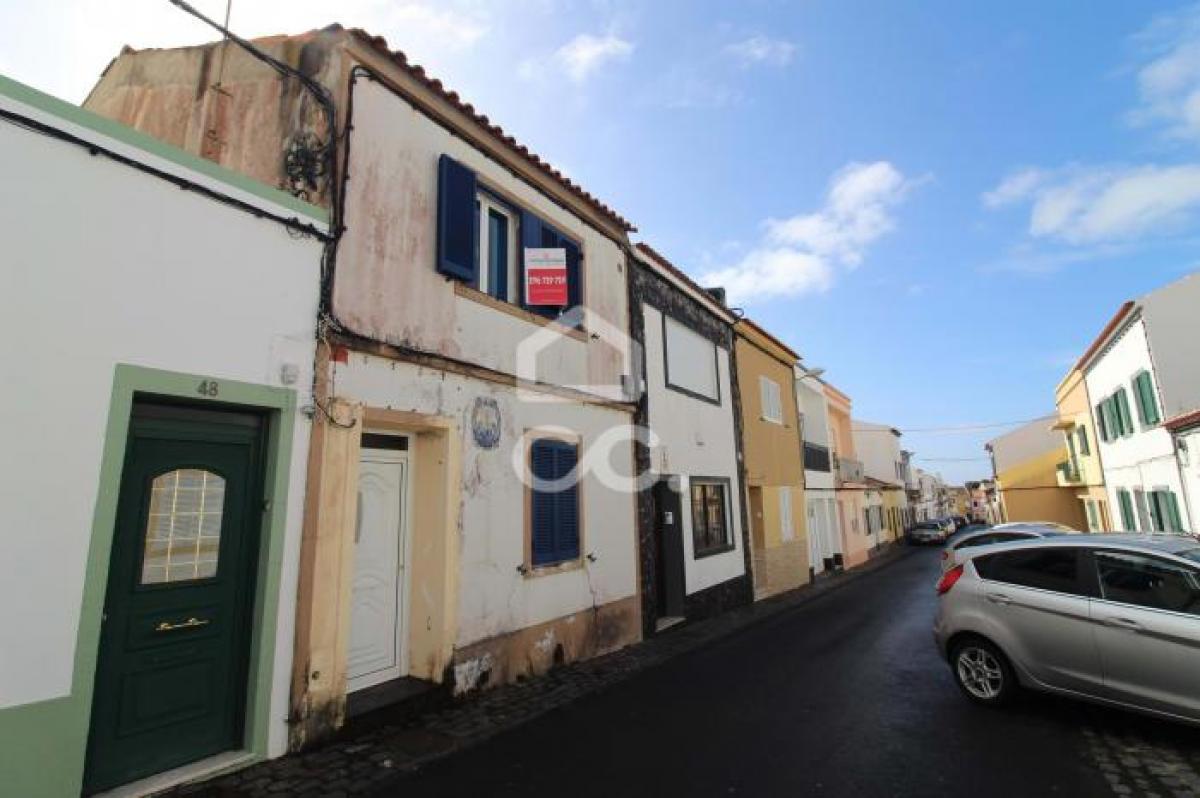 Picture of Villa For Sale in Ponta Delgada, Madeira, Portugal