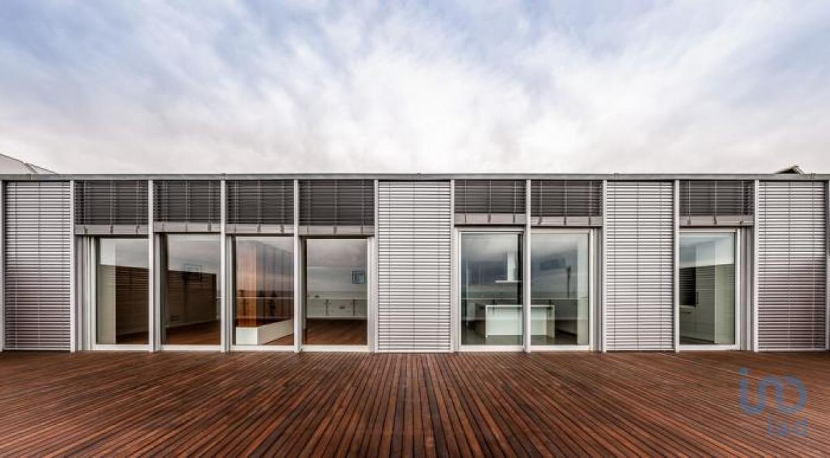 Picture of Apartment For Sale in Vila Nova De Gaia, Eastern Tobago, Portugal