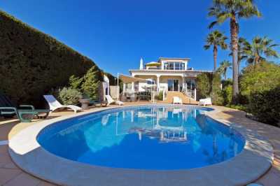 Villa For Sale in Lagoa, Portugal