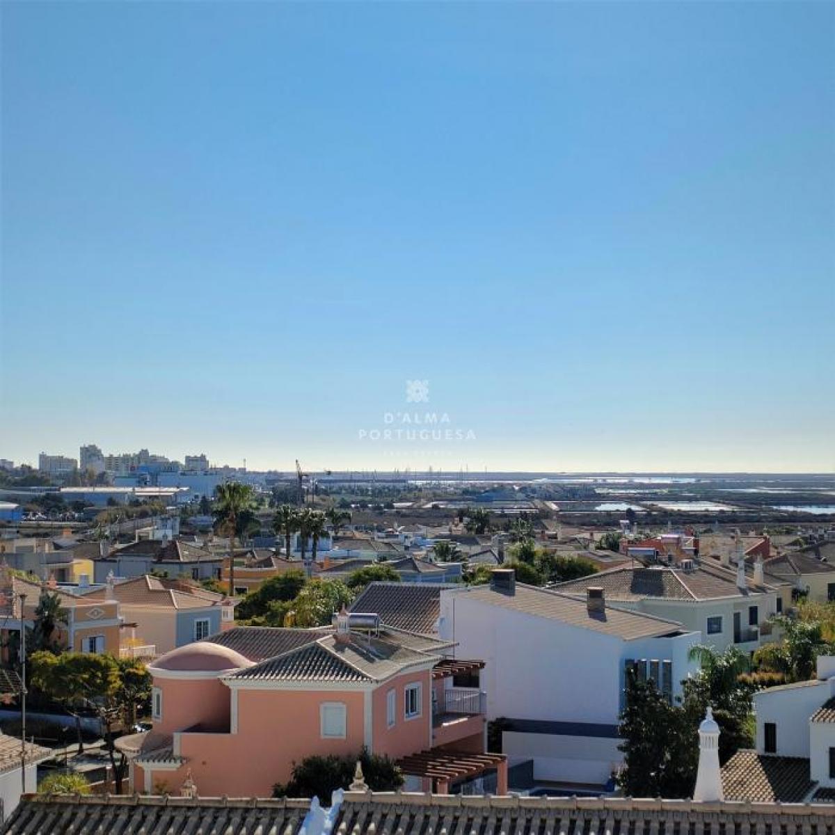 Picture of Apartment For Sale in Faro, Algarve, Portugal
