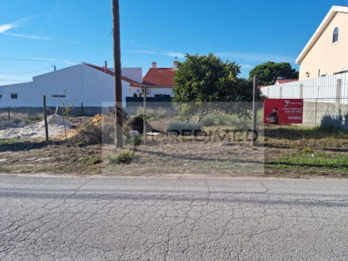 Picture of Residential Land For Sale in Palmela, Sterea Ellas-Évvoia, Portugal