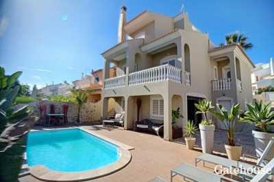 Villa For Sale in Albufeira, Portugal