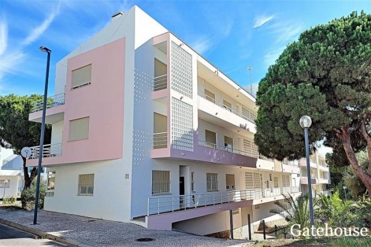 Picture of Apartment For Sale in Albufeira, Algarve, Portugal