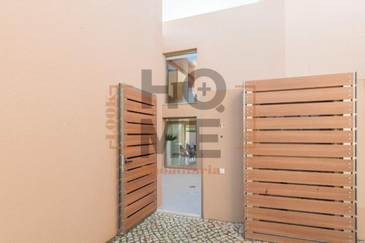 Picture of Home For Sale in Albufeira, Algarve, Portugal