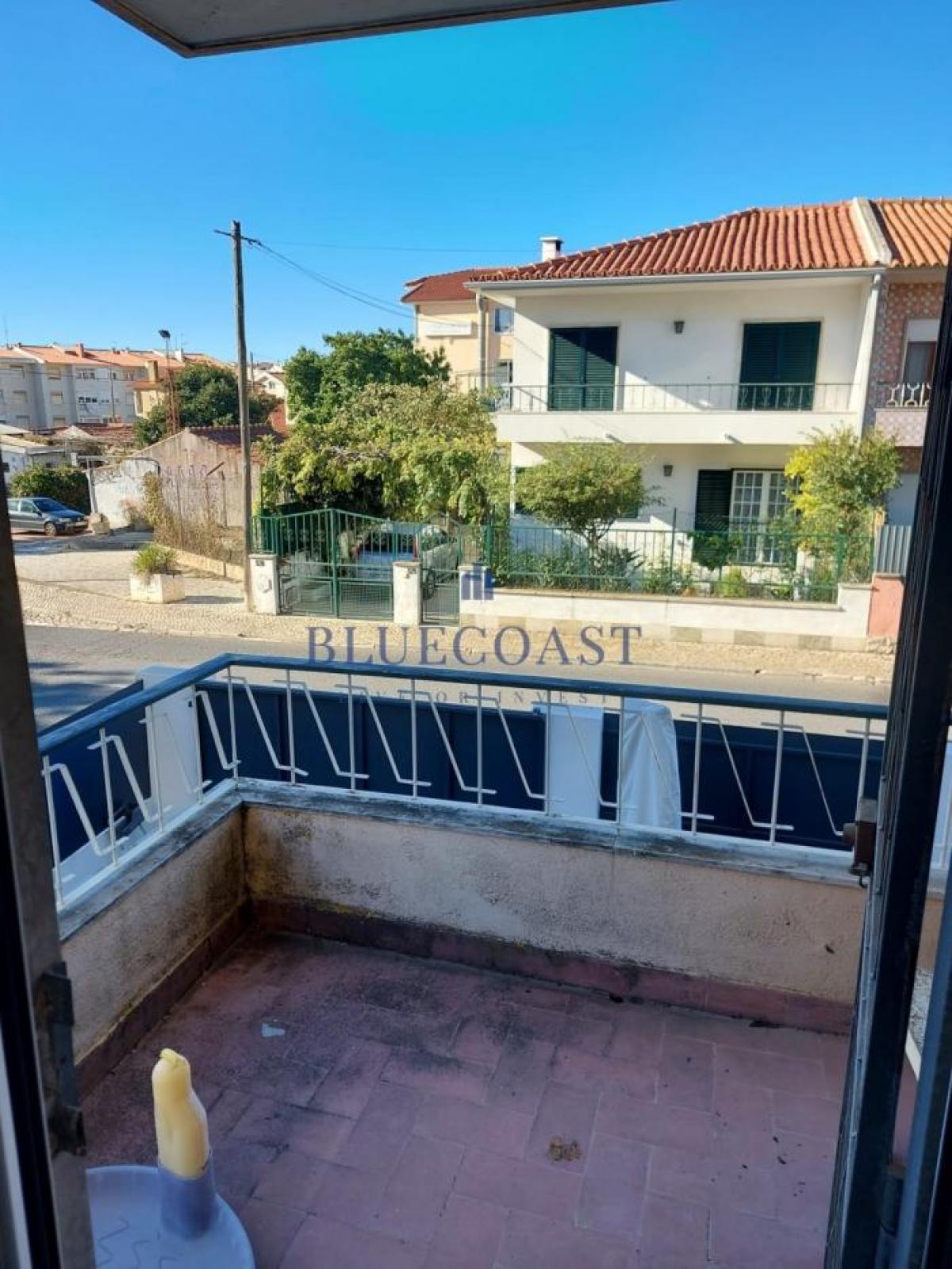 Picture of Apartment For Sale in Cascais, Estremadura, Portugal