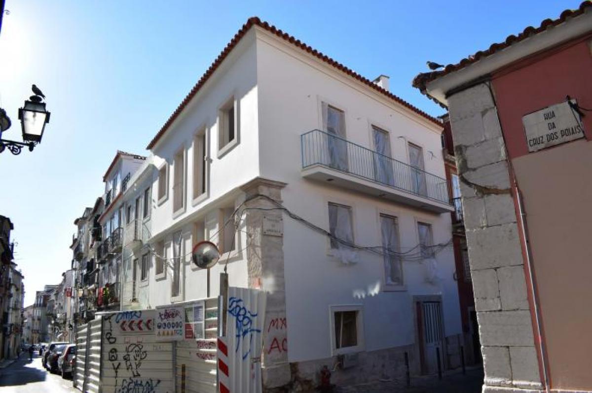 Picture of Apartment For Sale in Lisboa, Lisboa, Portugal