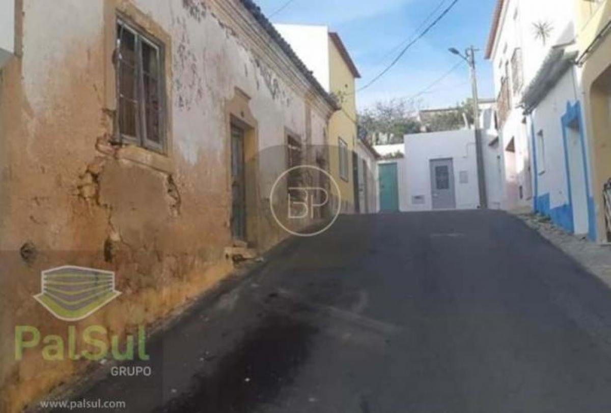 Picture of Villa For Sale in Lagoa, Algarve, Portugal