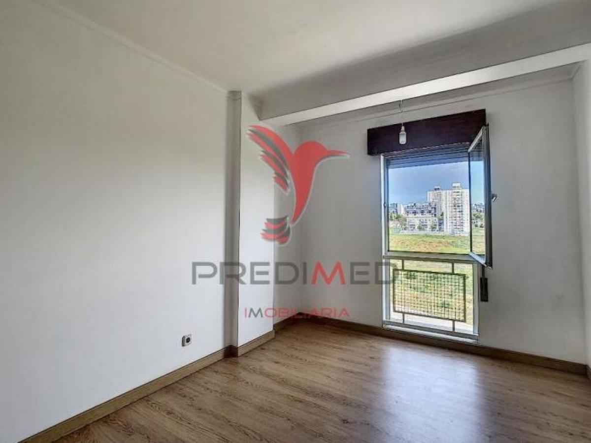 Picture of Apartment For Sale in Lisboa, Lisboa, Portugal