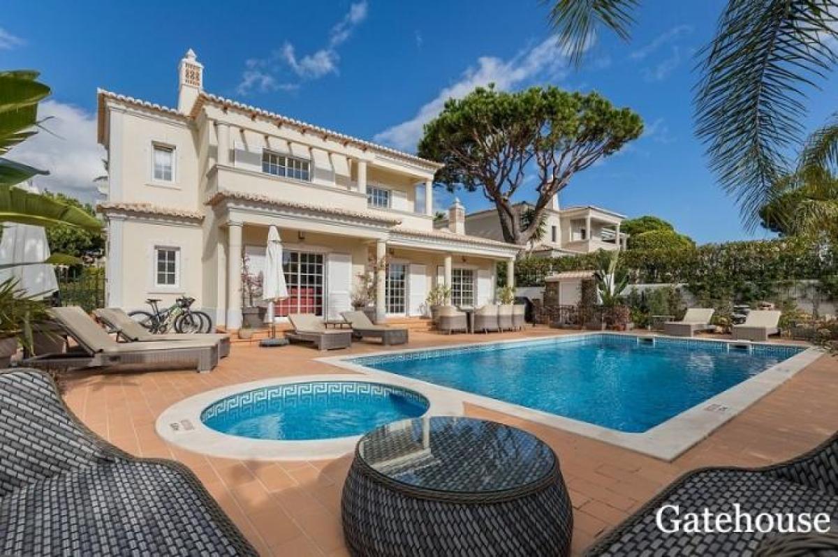 Picture of Villa For Sale in Quinta Do Lago, Algarve, Portugal