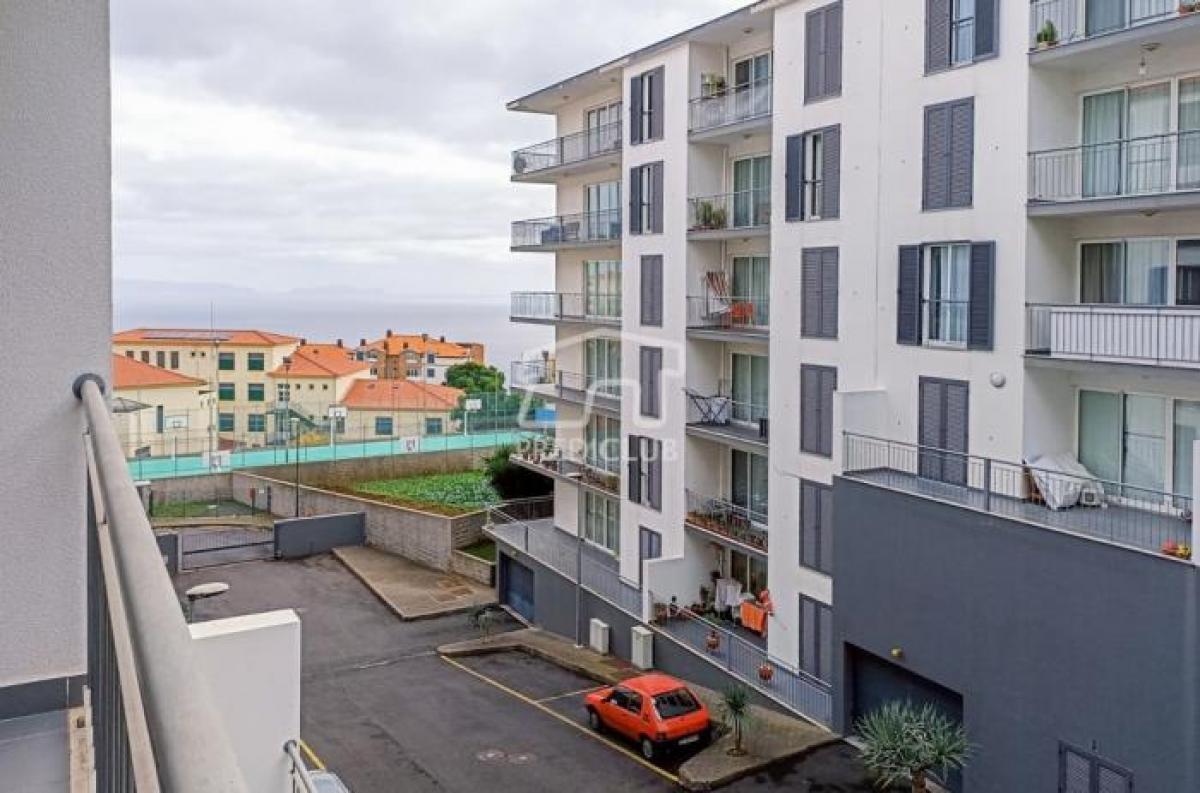 Picture of Apartment For Sale in Santa Cruz, Madeira, Portugal