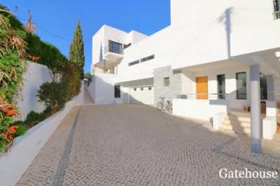 Villa For Sale in Vilamoura, Portugal