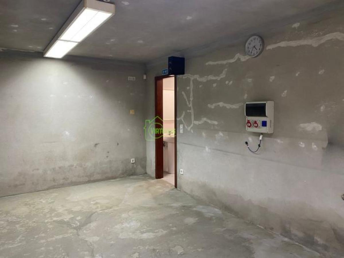 Picture of Office For Rent in Vila Nova De Gaia, Eastern Tobago, Portugal
