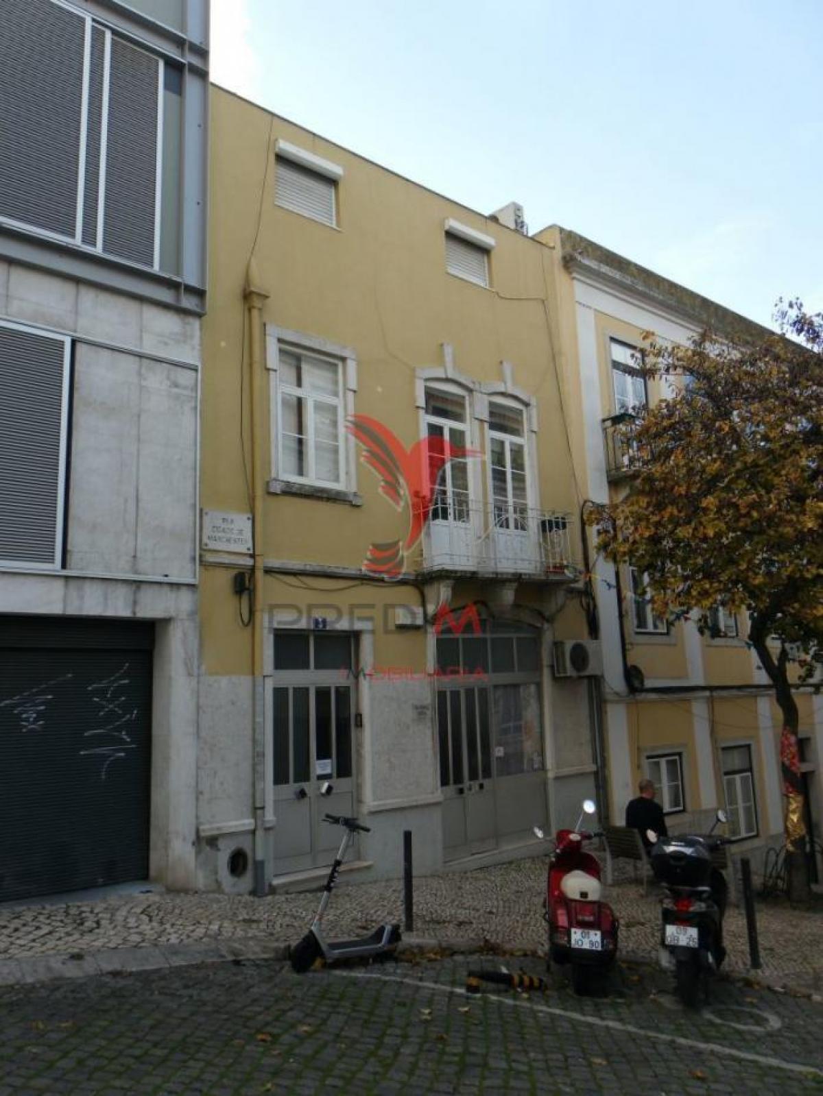 Picture of Apartment For Sale in Lisboa, Lisboa, Portugal