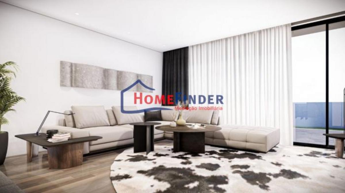 Picture of Home For Sale in Braga, Entre-Douro-e-Minho, Portugal