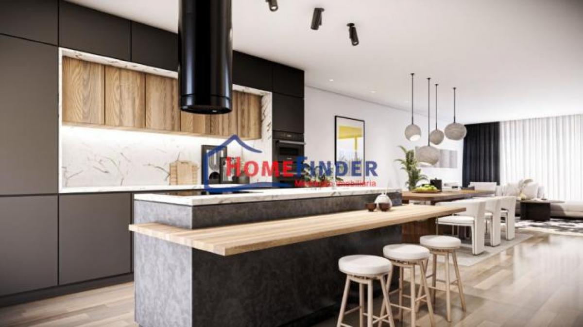 Picture of Home For Sale in Braga, Entre-Douro-e-Minho, Portugal