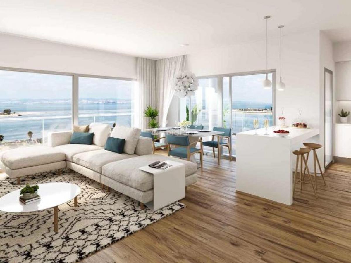 Picture of Apartment For Sale in Seixal, Madeira, Portugal